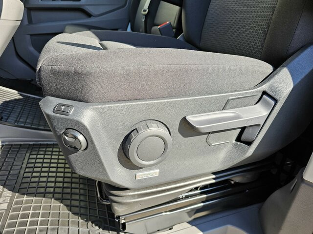 MAN TGE 3.180 DSG 35 L3H3 Facelift Next Level - Furgon: slika 2 MAN TGE 3.180 DSG 35 L3H3 Facelift Next Level - Furgon: slika 2