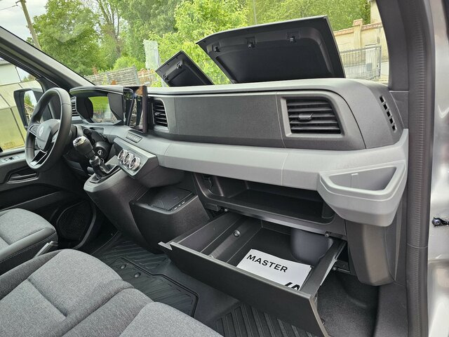Furgon novi RENAULT Master L2H2 170 Neues Modell 10'' Navi Kamera: slika 18