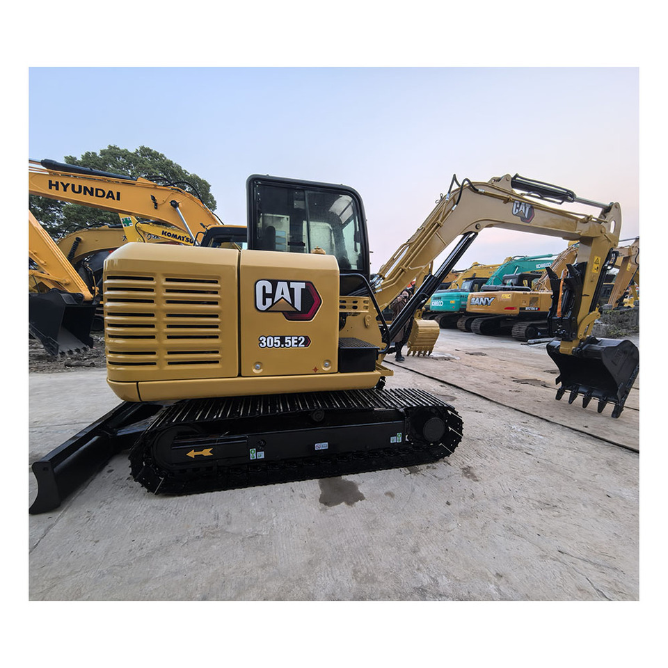 CAT 305.5E2 Excavator - Mini bager: slika 4 CAT 305.5E2 Excavator - Mini bager: slika 4