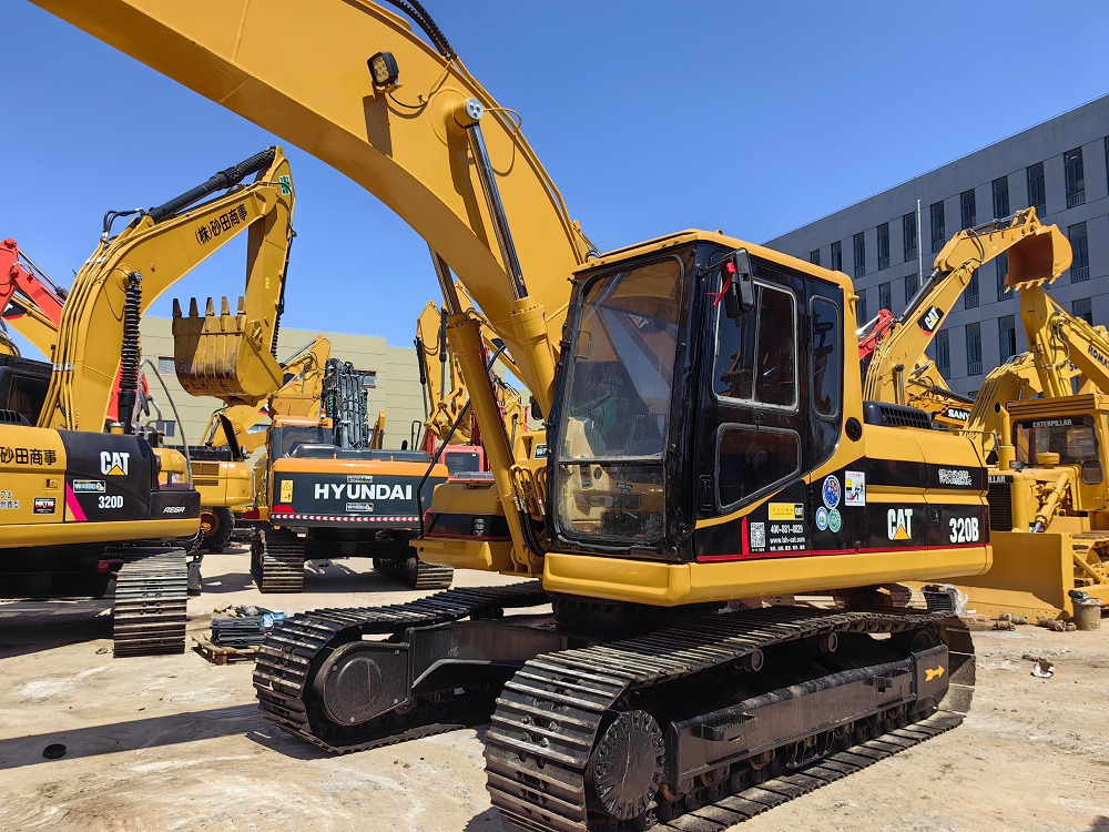 CAT 320B Excavator - Bager guseničar: slika 4 CAT 320B Excavator - Bager guseničar: slika 4