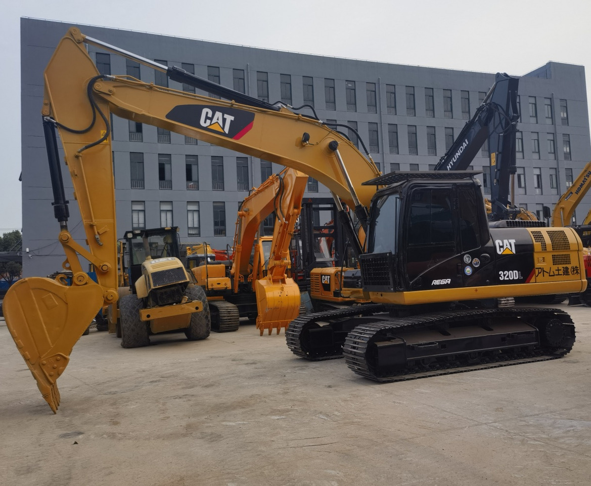 CAT 320DL Excavator - Bager guseničar: slika 2 CAT 320DL Excavator - Bager guseničar: slika 2