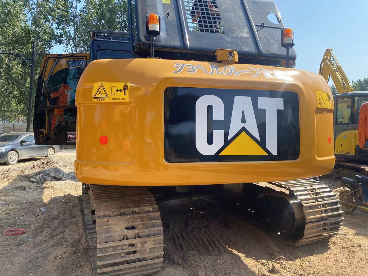 CAT 320DL Excavator - Bager guseničar: slika 4 CAT 320DL Excavator - Bager guseničar: slika 4