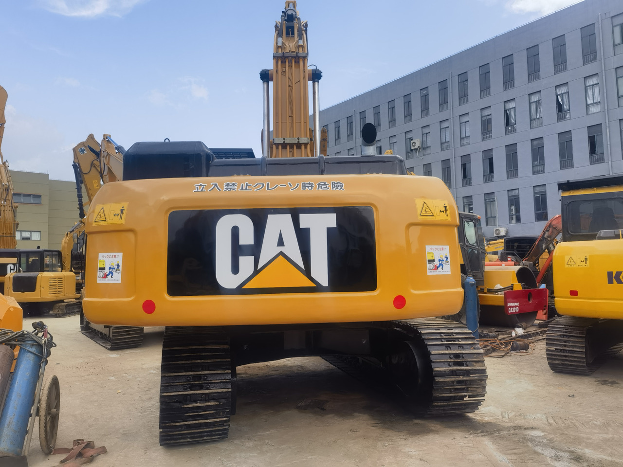 CAT 330DL excavator - Bager guseničar: slika 5 CAT 330DL excavator - Bager guseničar: slika 5