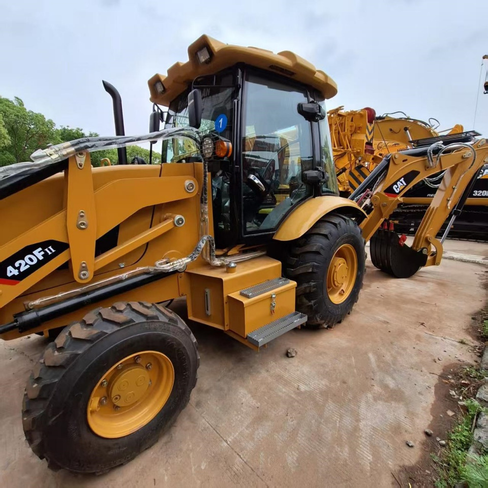 CAT 420F Backhoe Loader - Bager utovarivač: slika 1 CAT 420F Backhoe Loader - Bager utovarivač: slika 1