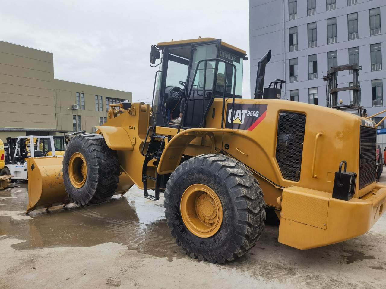 CAT 950G Wheel Loader - Utovarivač točkaš: slika 4 CAT 950G Wheel Loader - Utovarivač točkaš: slika 4