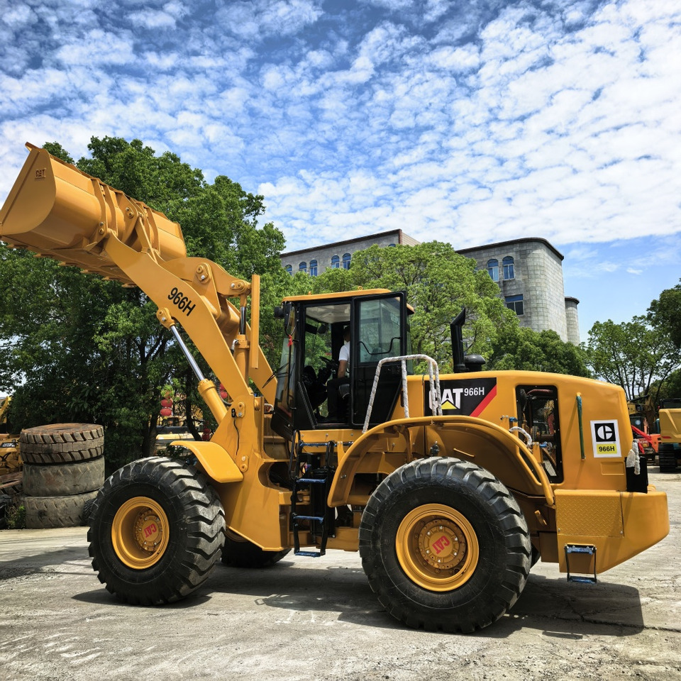 CAT 966H wheel loader - Utovarivač točkaš: slika 1 CAT 966H wheel loader - Utovarivač točkaš: slika 1