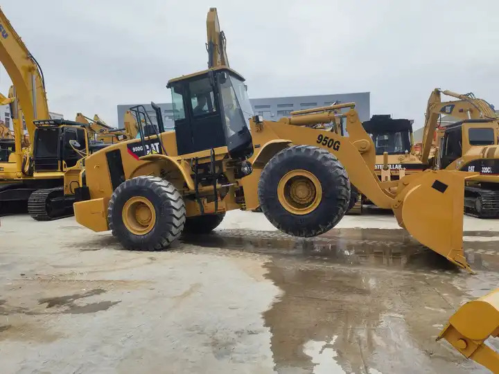 CAT 980G - Utovarivač točkaš: slika 4 CAT 980G - Utovarivač točkaš: slika 4