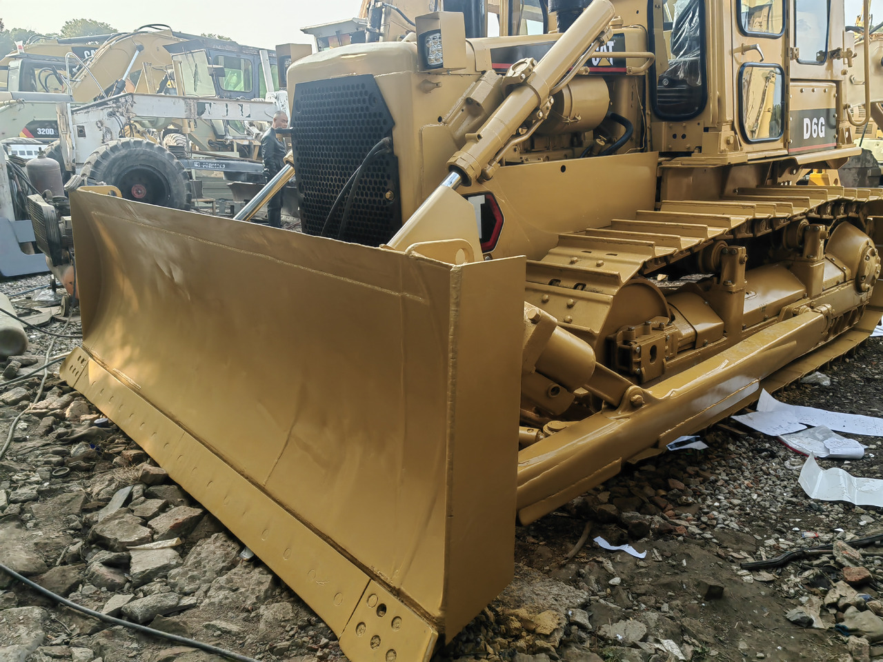 CAT D6G Bulldozer - Buldožer: slika 4 CAT D6G Bulldozer - Buldožer: slika 4