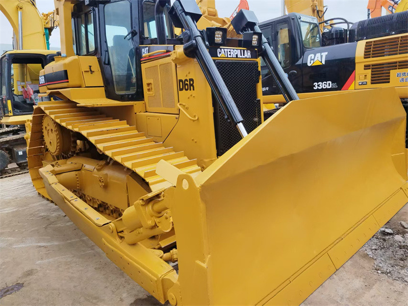 CAT D6R Crawler Bulldozer - Buldožer: slika 2 CAT D6R Crawler Bulldozer - Buldožer: slika 2