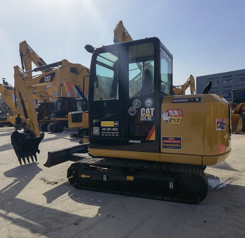 CATERPILLAR CAT 305.5E2 CRAWLER EXCAVATOR - Mini bager: slika 3 CATERPILLAR CAT 305.5E2 CRAWLER EXCAVATOR - Mini bager: slika 3