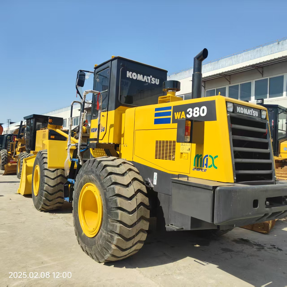 CATERPILLAR komatsu wa380-3 Wheel Loaders - Utovarivač točkaš: slika 2 CATERPILLAR komatsu wa380-3 Wheel Loaders - Utovarivač točkaš: slika 2