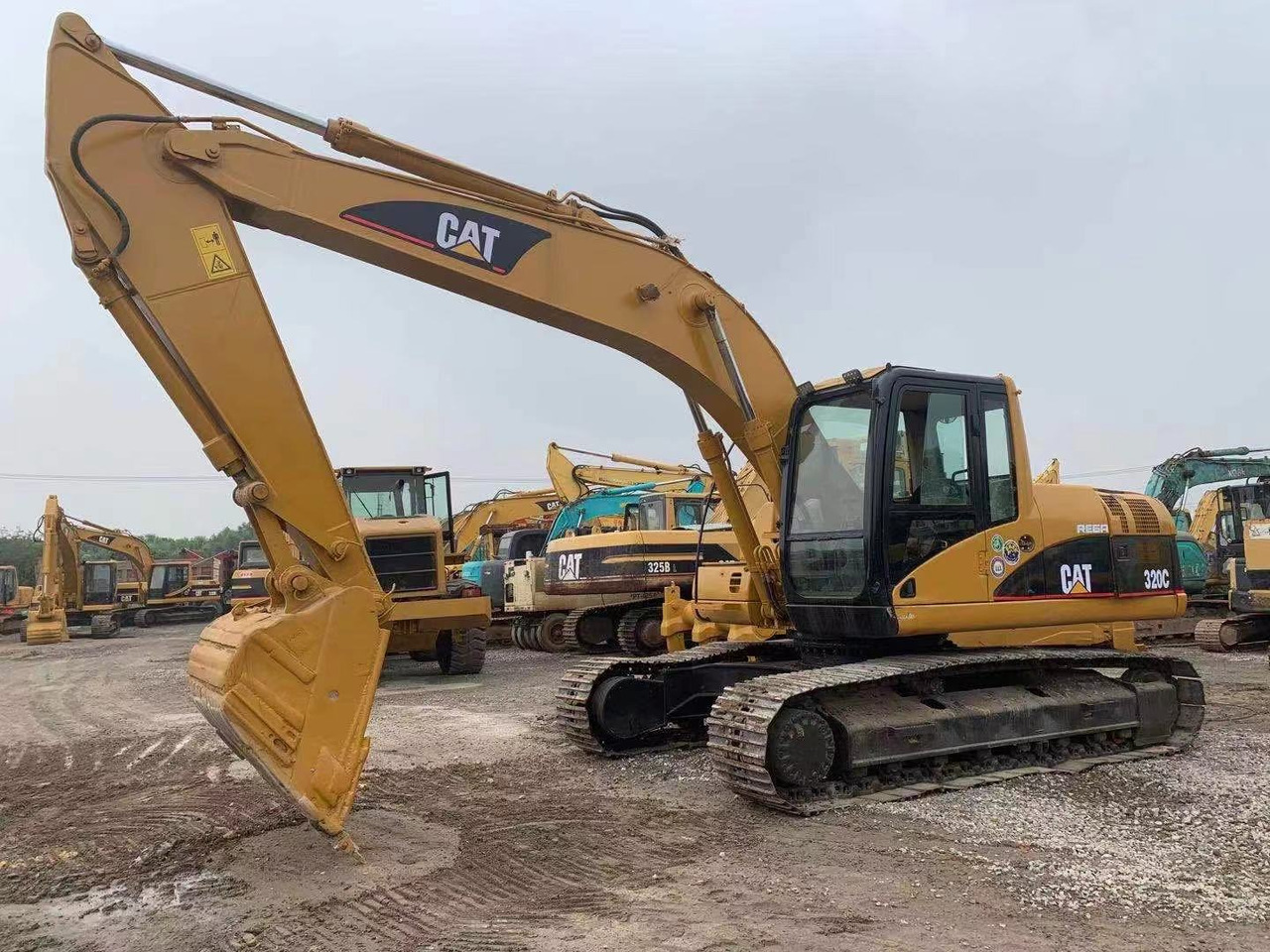 Cat 320c excavator - Bager guseničar: slika 4 Cat 320c excavator - Bager guseničar: slika 4