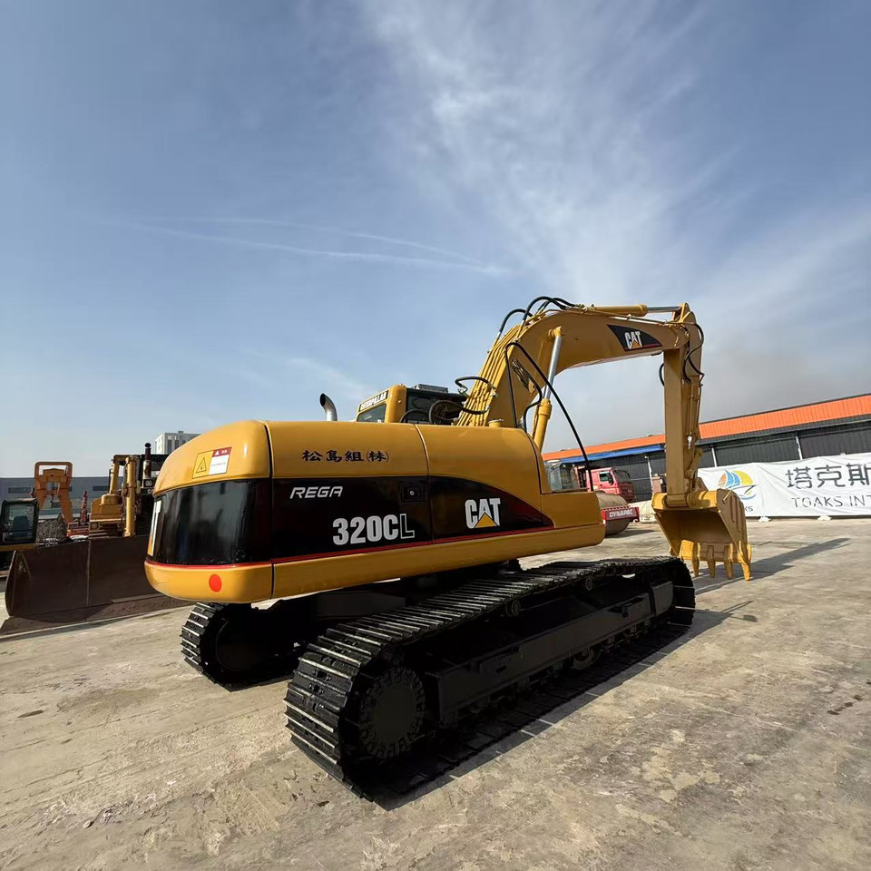 Cat 320cl excavator - Bager guseničar: slika 2 Cat 320cl excavator - Bager guseničar: slika 2