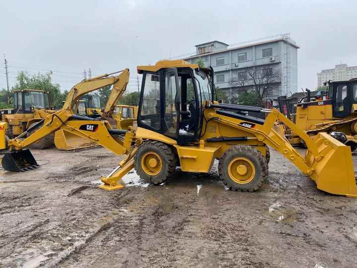 Cheap prices Good Condition High Performance CAT 420F second hand Backhoe Loader 420F Loader Backhoe for sale - Bager utovarivač: slika 5 Cheap prices Good Condition High Performance CAT 420F second hand Backhoe Loader 420F Loader Backhoe for sale - Bager utovarivač: slika 5