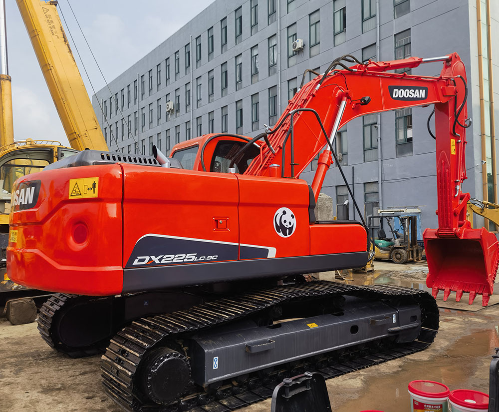 DOOSAN Doosan DX225LC Crawler excavator - Bager guseničar: slika 3 DOOSAN Doosan DX225LC Crawler excavator - Bager guseničar: slika 3