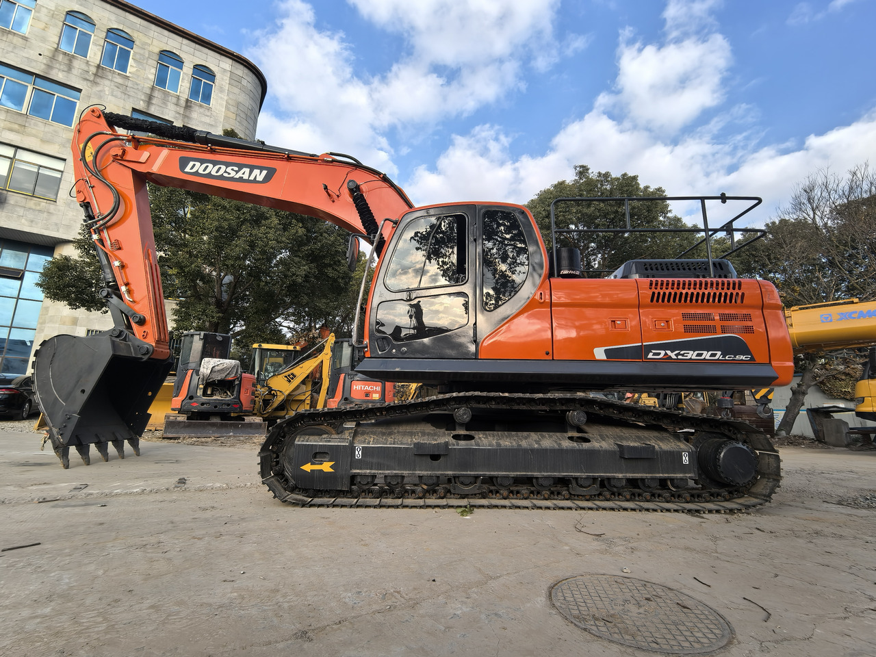 Doosan DX300LC-9C Crawler Excavator - Bager guseničar: slika 1 Doosan DX300LC-9C Crawler Excavator - Bager guseničar: slika 1