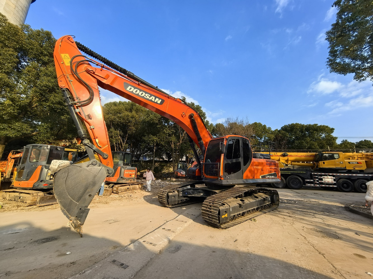 Doosan DX300LC Crawler Excavator - Bager guseničar: slika 1 Doosan DX300LC Crawler Excavator - Bager guseničar: slika 1