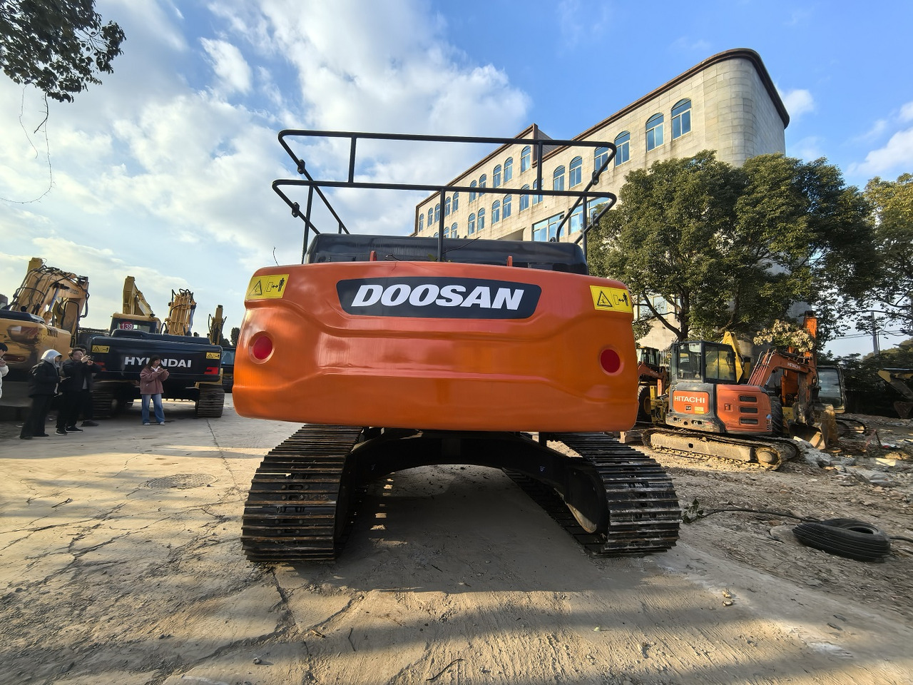 Doosan DX300LC Crawler Excavator - Bager guseničar: slika 4 Doosan DX300LC Crawler Excavator - Bager guseničar: slika 4