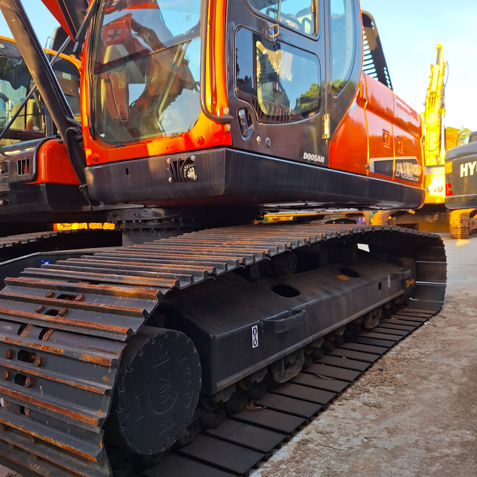Doosan Dx225LC-9C Crawler Excavator - Bager guseničar: slika 4 Doosan Dx225LC-9C Crawler Excavator - Bager guseničar: slika 4