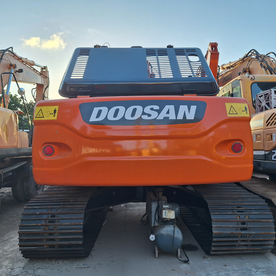 Doosan Dx225LC-9C Crawler Excavator - Bager guseničar: slika 3 Doosan Dx225LC-9C Crawler Excavator - Bager guseničar: slika 3