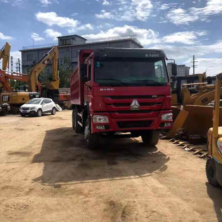 Good Condition 30 Ton 20 Ton Dump Truck 10 Wheeler Sinotruk Howo Used Dumper Truck Tipper 6x4 - Istovarivač: slika 4 Good Condition 30 Ton 20 Ton Dump Truck 10 Wheeler Sinotruk Howo Used Dumper Truck Tipper 6x4 - Istovarivač: slika 4