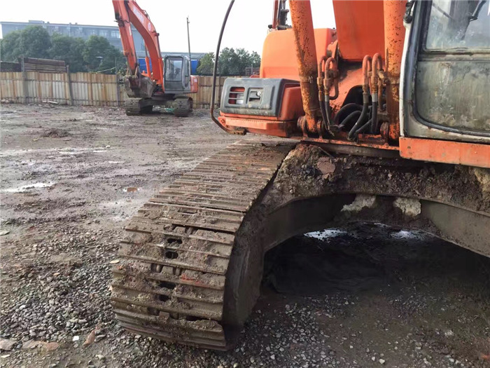 Hitachi ZX200 Excavator - Bager guseničar: slika 5 Hitachi ZX200 Excavator - Bager guseničar: slika 5