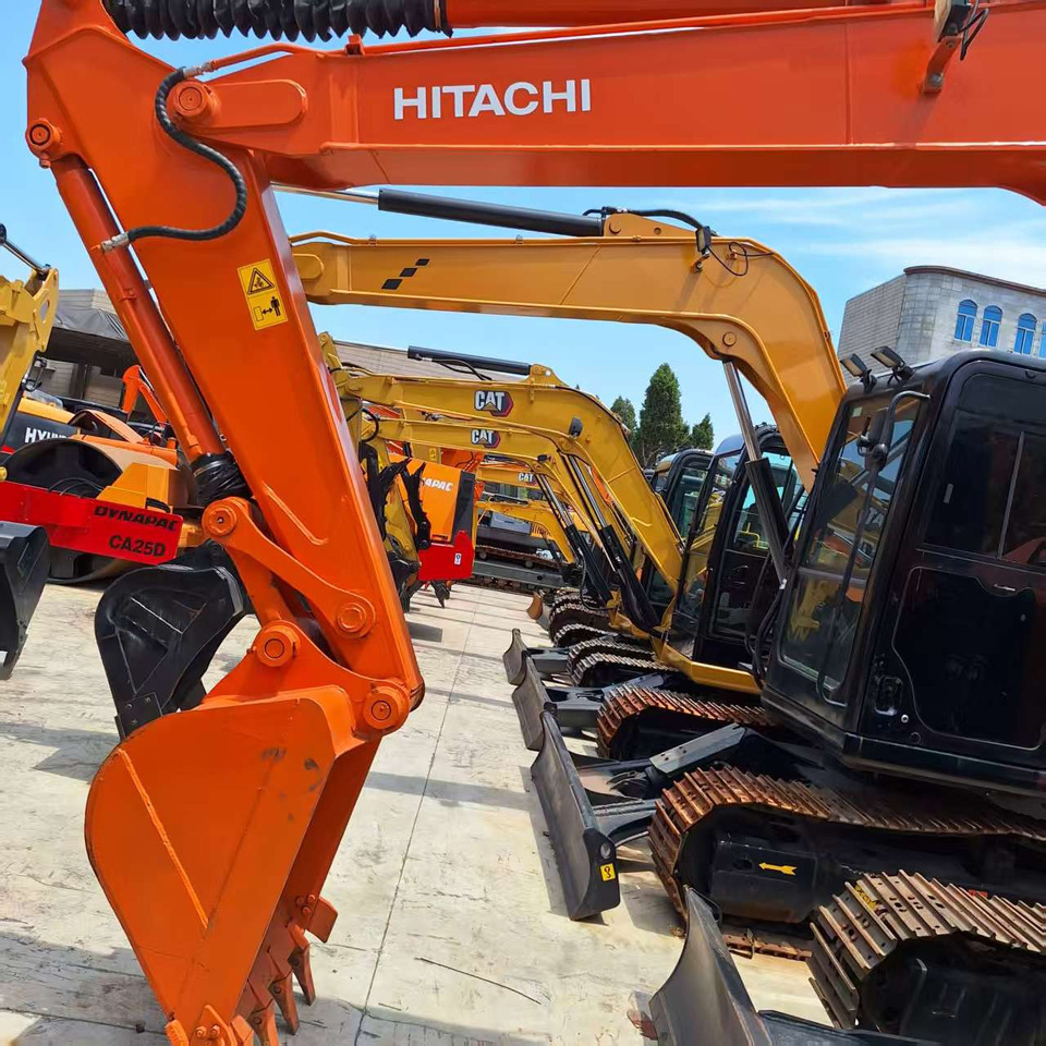 Hitachi ZX70 Excavator - Bager guseničar: slika 2 Hitachi ZX70 Excavator - Bager guseničar: slika 2