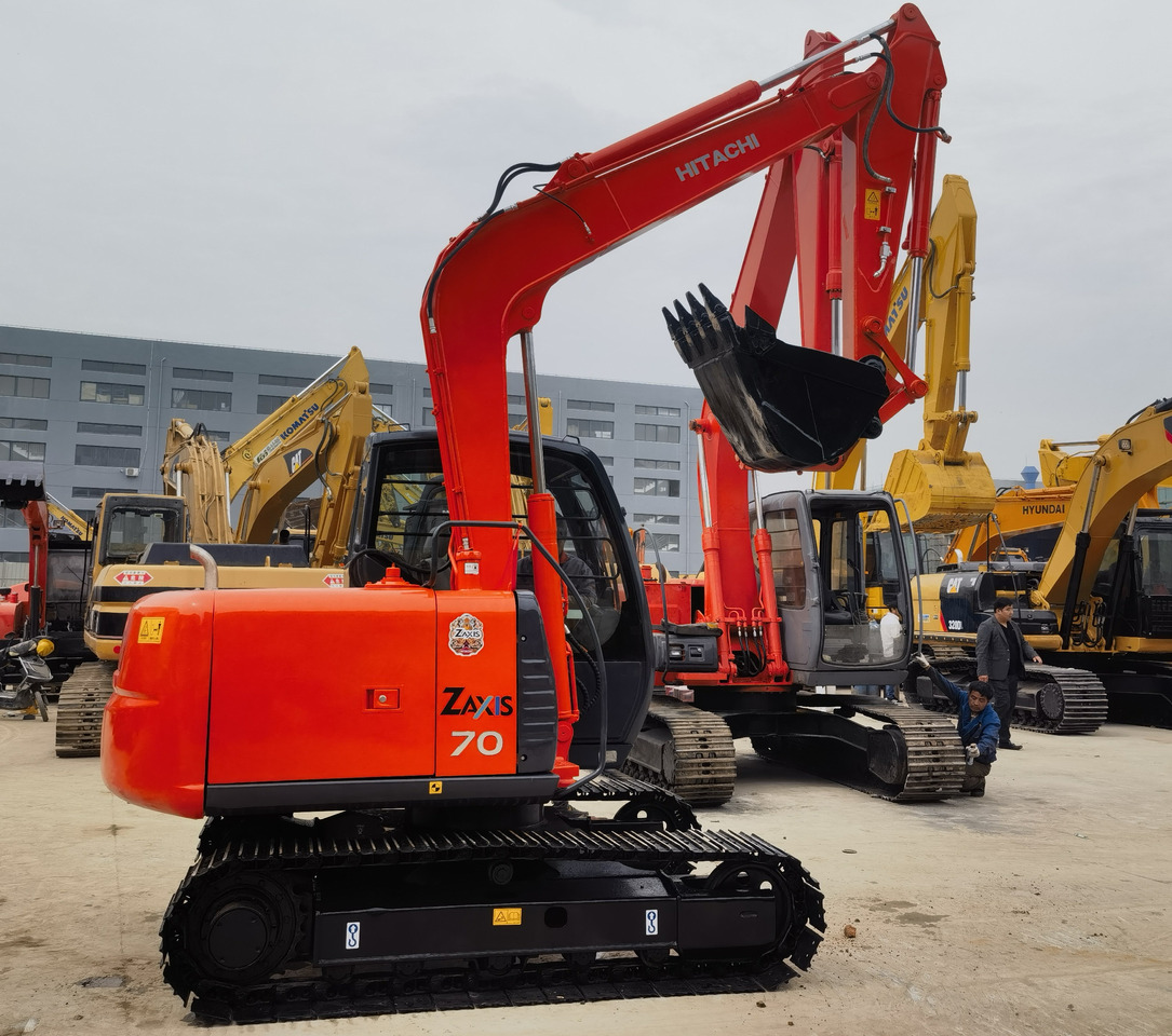 Hitachi ZX70 Excavator - Mini bager: slika 1 Hitachi ZX70 Excavator - Mini bager: slika 1