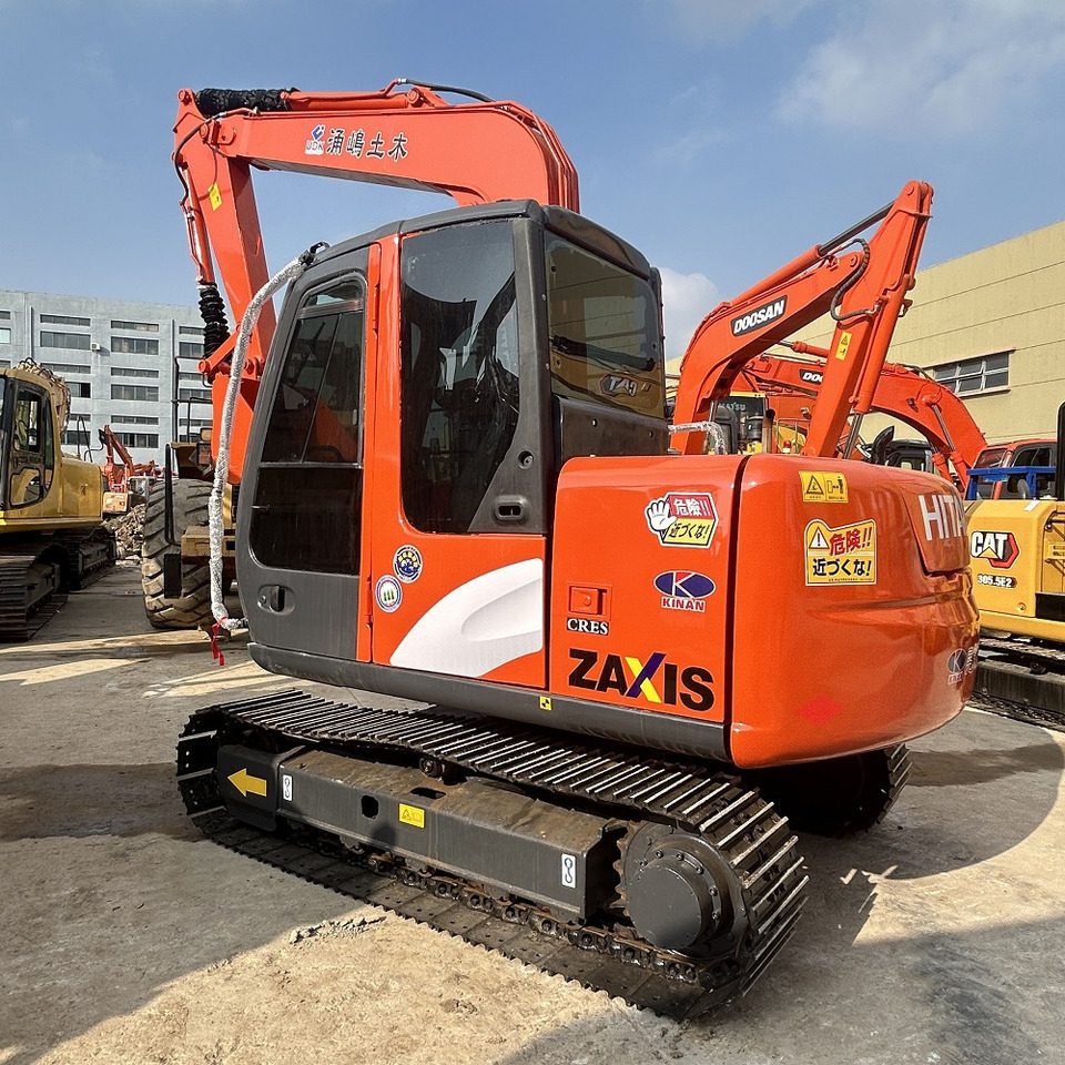 Hitachi ZX70 Excavator - Mini bager: slika 1 Hitachi ZX70 Excavator - Mini bager: slika 1
