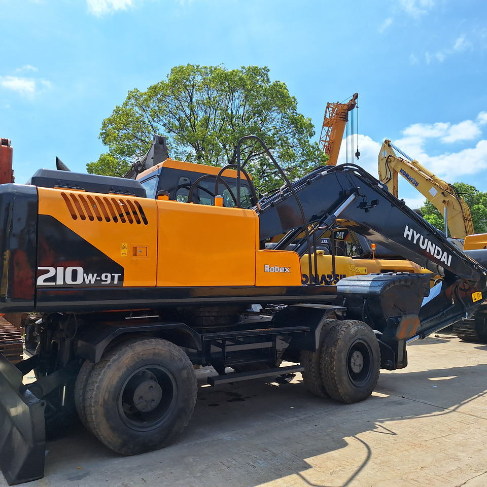 Hyundai 210w-9T wheel excavator - Bager točkaš: slika 3 Hyundai 210w-9T wheel excavator - Bager točkaš: slika 3