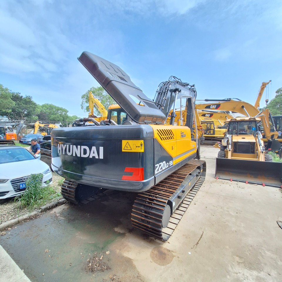 Bager guseničar Hyundai 220LC-9S Excavator: slika 6