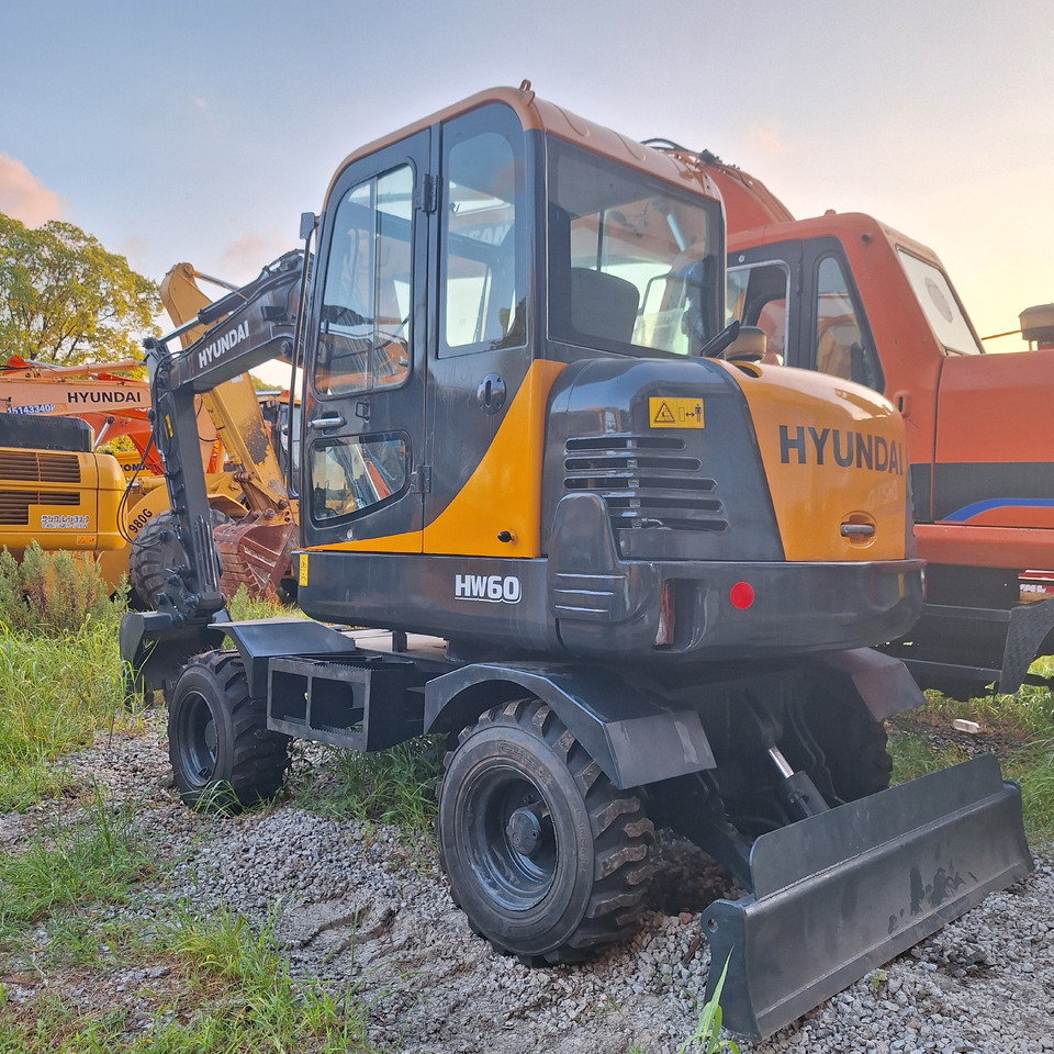 Hyundai 60vs excavator - Bager točkaš: slika 4 Hyundai 60vs excavator - Bager točkaš: slika 4
