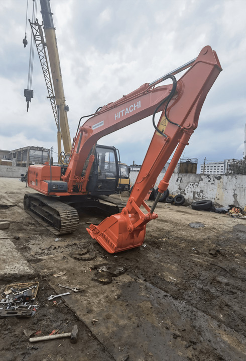 Japan made used hitachi ex120-5 ex120 crawler excavator ex200 ex200-5 zx120 zx200 zx210 FOR SALE - Bager guseničar: slika 4 Japan made used hitachi ex120-5 ex120 crawler excavator ex200 ex200-5 zx120 zx200 zx210 FOR SALE - Bager guseničar: slika 4