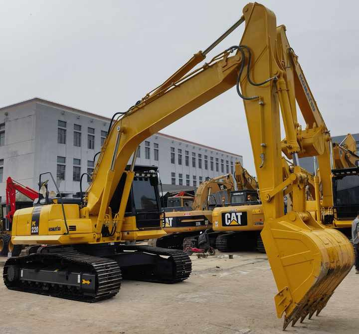 Komatsu PC 220-8 Excavator - Bager guseničar: slika 3 Komatsu PC 220-8 Excavator - Bager guseničar: slika 3