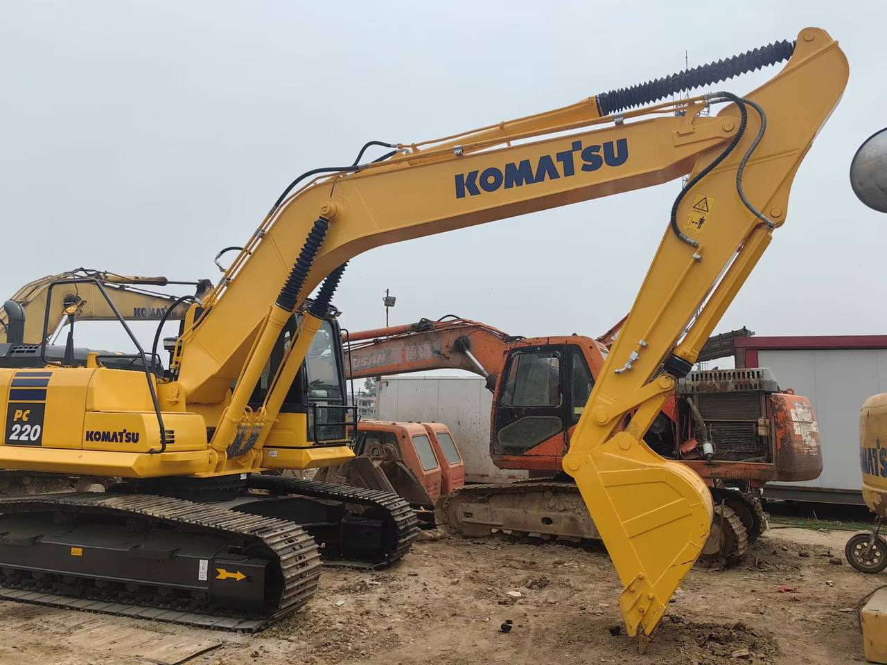 Komatsu PC 220-8 Excavator - Bager guseničar: slika 4 Komatsu PC 220-8 Excavator - Bager guseničar: slika 4