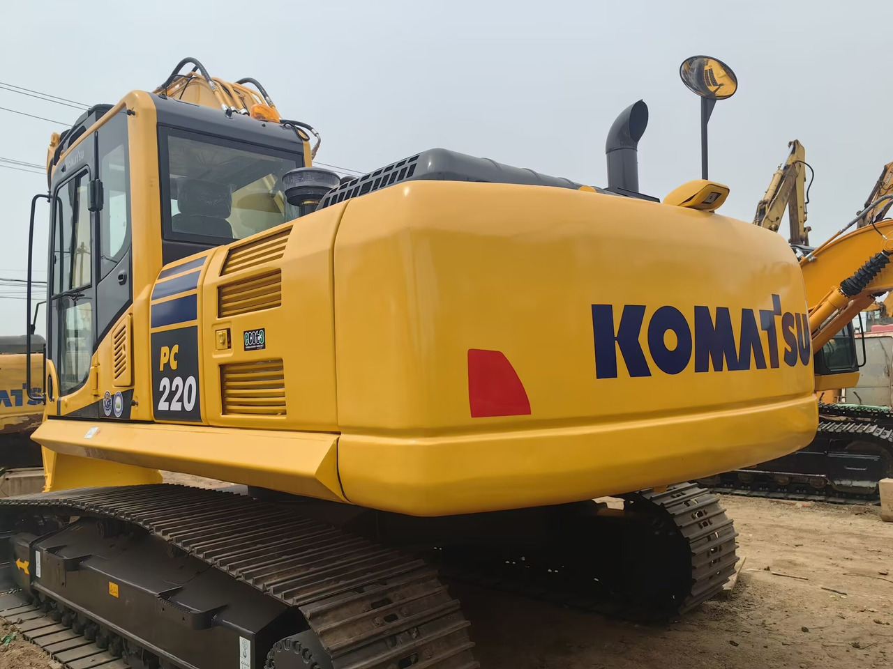 Komatsu PC 220-8 Excavator - Bager guseničar: slika 2 Komatsu PC 220-8 Excavator - Bager guseničar: slika 2