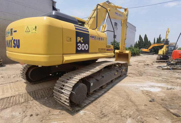 Komatsu PC350-7 excavator - Bager guseničar: slika 5 Komatsu PC350-7 excavator - Bager guseničar: slika 5