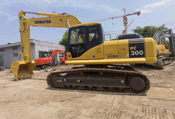 Komatsu PC350-7 excavator - Bager guseničar: slika 3 Komatsu PC350-7 excavator - Bager guseničar: slika 3