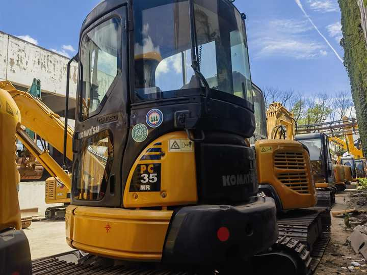 Komatsu PC35MR-3 excavator - Bager guseničar: slika 5 Komatsu PC35MR-3 excavator - Bager guseničar: slika 5