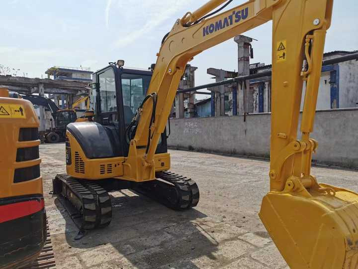 Orginal japan Brand Komatsu pc55MR-3 Used excavators pc55 mini excavator pc55MR excavator 5 tons Low price in stock - Mini bager: slika 2 Orginal japan Brand Komatsu pc55MR-3 Used excavators pc55 mini excavator pc55MR excavator 5 tons Low price in stock - Mini bager: slika 2