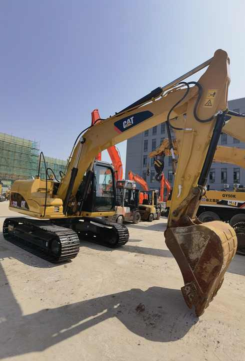 Original used Caterpillar 312D excavator - Bager guseničar: slika 2 Original used Caterpillar 312D excavator - Bager guseničar: slika 2