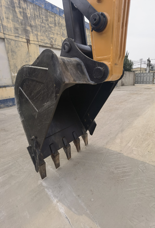 SANY 215C Excavator - Bager guseničar: slika 3 SANY 215C Excavator - Bager guseničar: slika 3