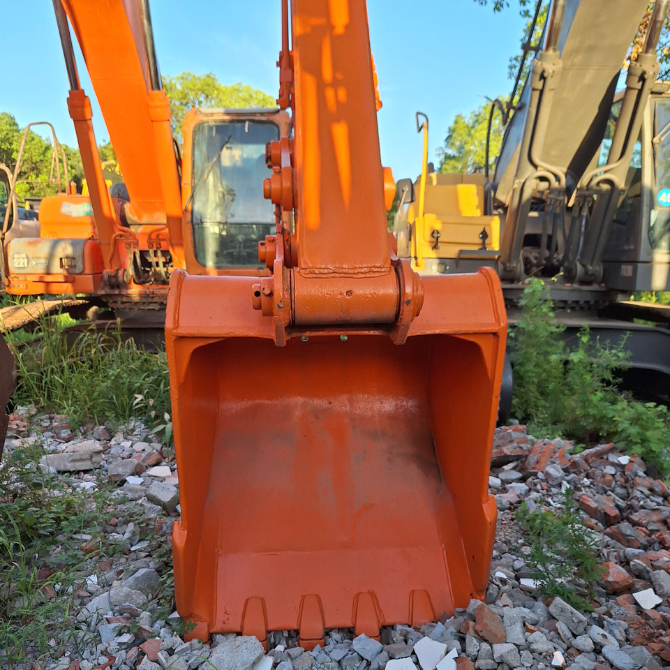 Second hand Hitachi ZX210 excavator Second hand Hitachi ZX210 excavator: slika 6 Second hand Hitachi ZX210 excavator Second hand Hitachi ZX210 excavator: slika 6