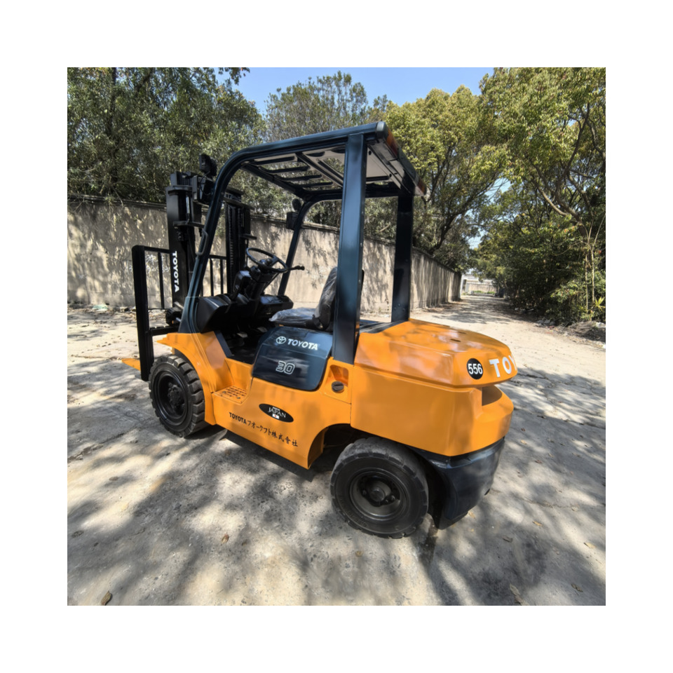 Toyota FD30 Forklift - Dizel viljuškar: slika 2 Toyota FD30 Forklift - Dizel viljuškar: slika 2