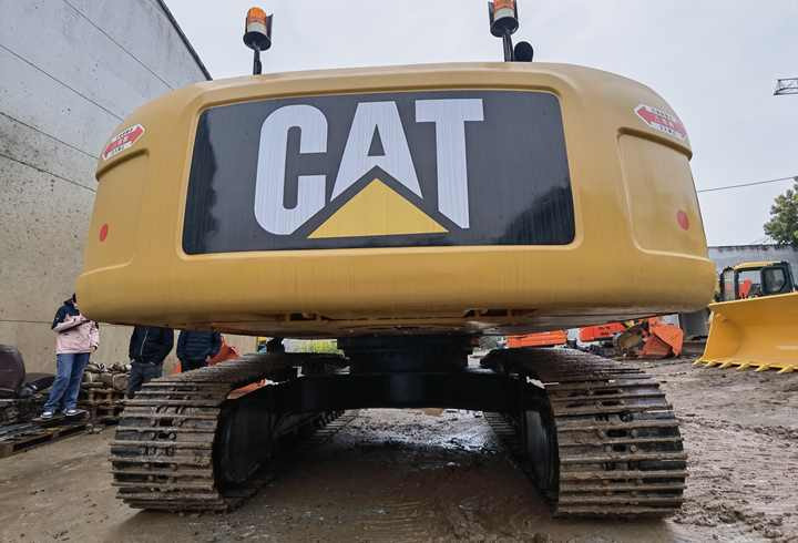Used crawler excavator CAT 325D 25 ton excavator high quality CAT 325B 325DL 320D excavator digging equipment - Bager guseničar: slika 3 Used crawler excavator CAT 325D 25 ton excavator high quality CAT 325B 325DL 320D excavator digging equipment - Bager guseničar: slika 3