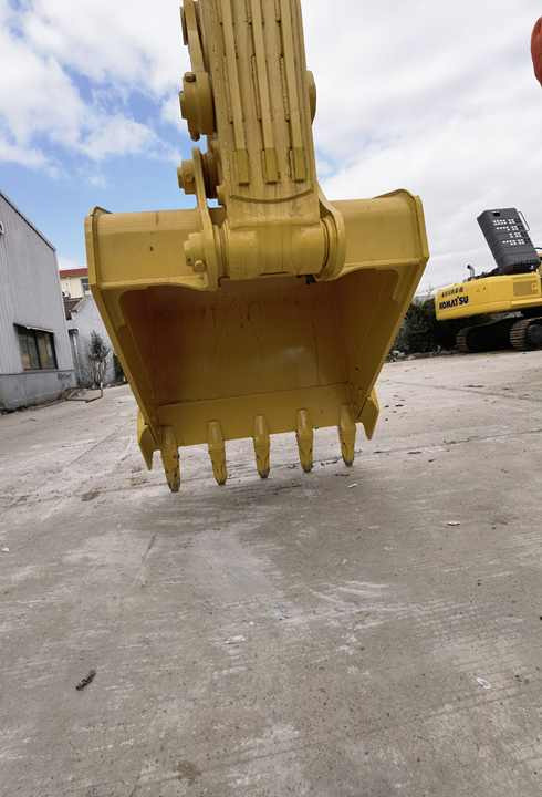 Used original komatsu240-8 24tons hydraulic crawler excavator used crawler excavator Komatsu pc240-8CL - Bager guseničar: slika 3 Used original komatsu240-8 24tons hydraulic crawler excavator used crawler excavator Komatsu pc240-8CL - Bager guseničar: slika 3