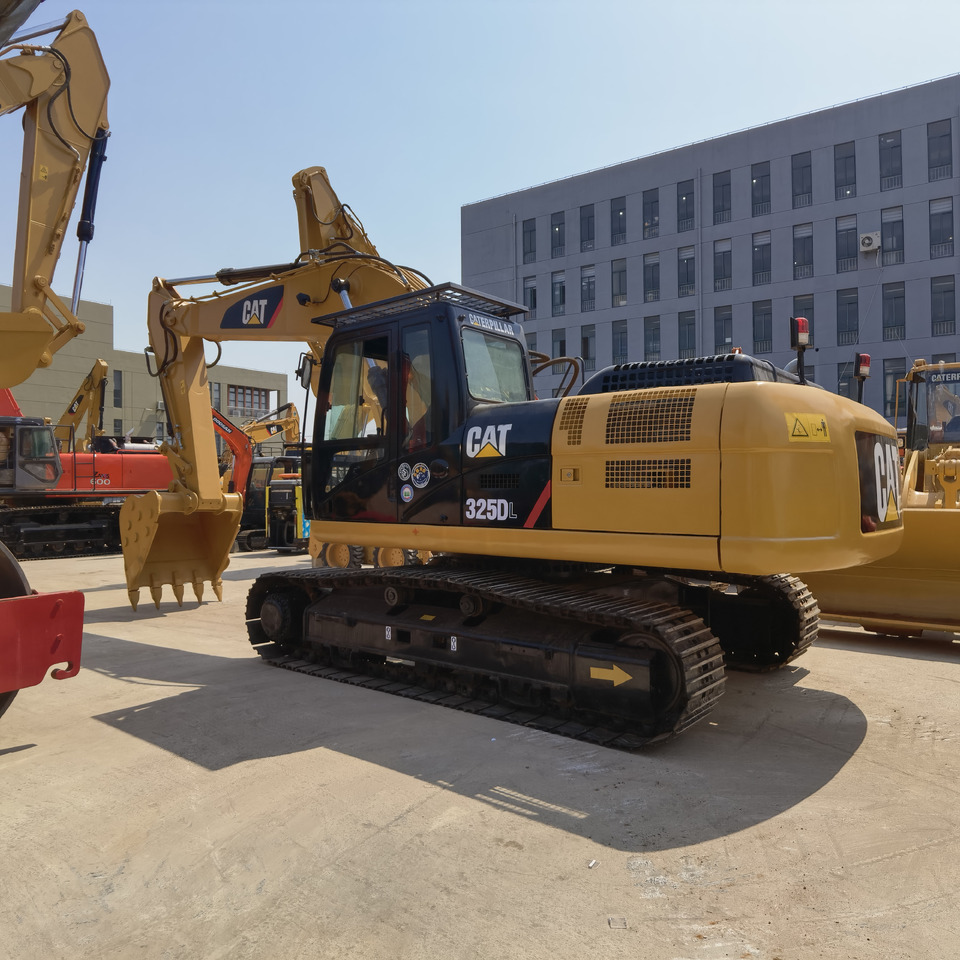 Excavators cat325dl - Bager guseničar: slika 1 Excavators cat325dl - Bager guseničar: slika 1
