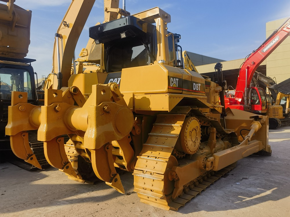 Used cat d8r bulldozer - Buldožer: slika 2 Used cat d8r bulldozer - Buldožer: slika 2