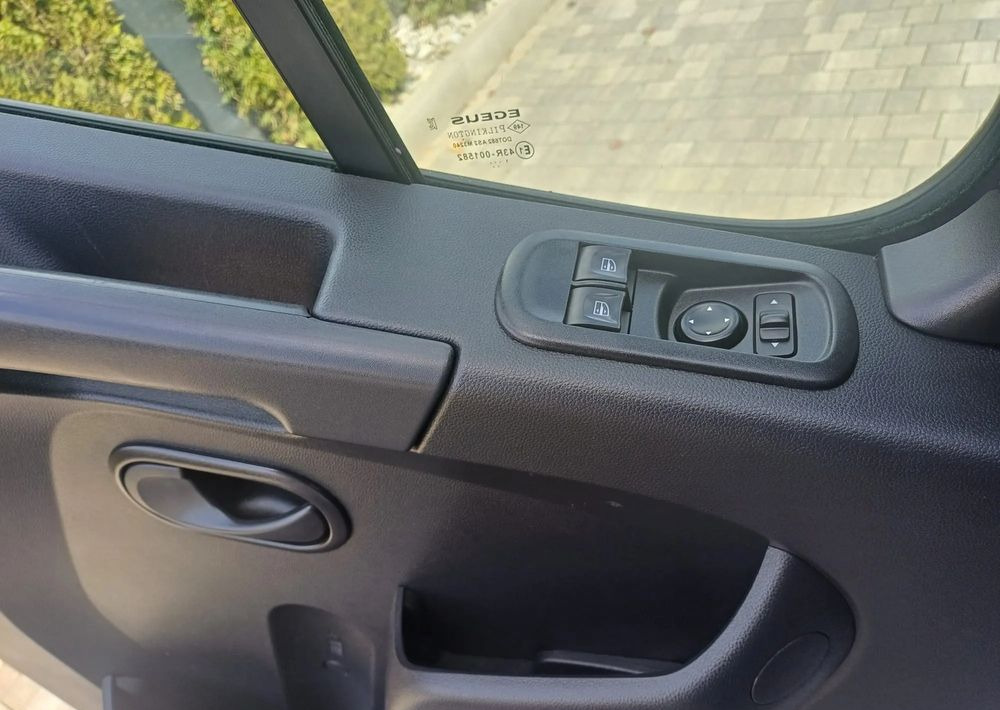 Renault Master 2.3dci 168KM 10palet 2022rok - Dostavno vozilo sa ceradom: slika 5 Renault Master 2.3dci 168KM 10palet 2022rok - Dostavno vozilo sa ceradom: slika 5