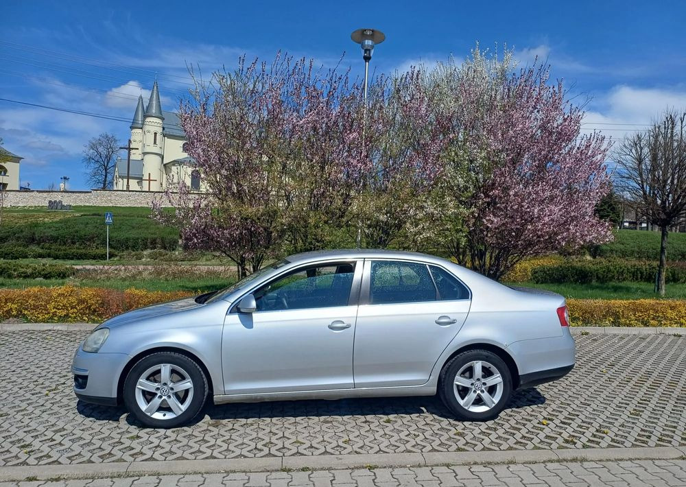 Volkswagen Jetta - Limuzina: slika 2 Volkswagen Jetta - Limuzina: slika 2